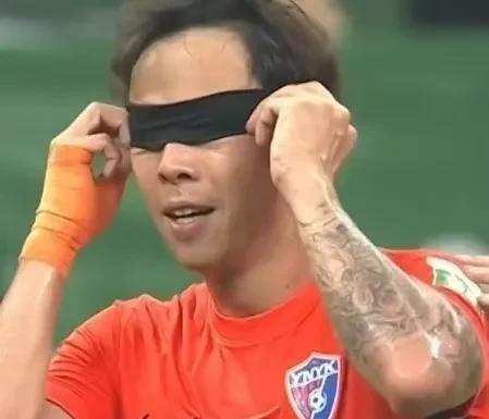 德乌缺席 德乌缺席