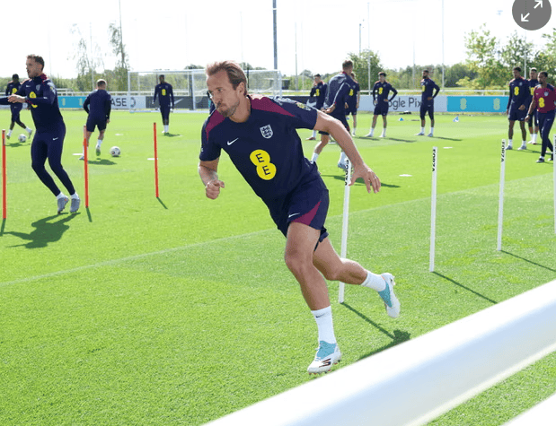 yid, 地方, 这场比赛会