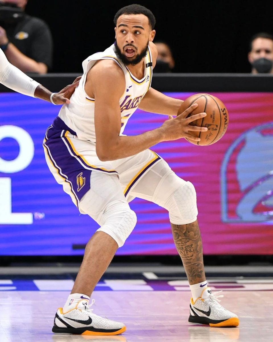 大的扭转 大的扭转