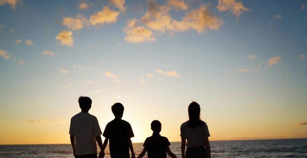 儿小花妹妹, 沉稳得像个, 也让人觉得